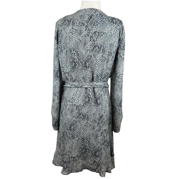 Gianni Bini Womens Snake Print Laura Wrap Dress in Grey Sz L | Office Flowy - Picture 3 of 13